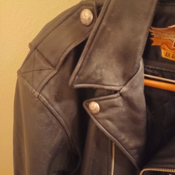 Men’s Harley Davidson Leather Jacket Eagle Embossed - large - Picture 3 of 12